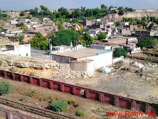 Wahdat-ul-Wujood: Bedil’s Philosophical Tapestry Unveiled The Mausoleum of Bedil: A Sanctuary for Seekers of Wisdom
