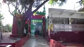 A Pilgrimage to the Past: The Timeless Shrine of Syed Sadar Ur Din Shah on Bukkur Island Bridging Time and Tradition: The Historical Shrine of Syed Sadar Ur Din Shah