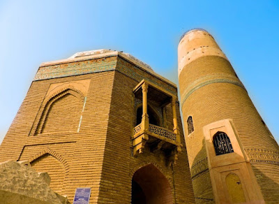 Iconic Mir Masoom Shah Minaret: Sukkur's Mughal-Era Historical Tower and Dome in Sindh Heritage Site Close-up view of Mir Masoom Shah Minaret in Sukkur, Sindh – historic Mughal tower with ornate dome and brick architecture under clear blue sky.