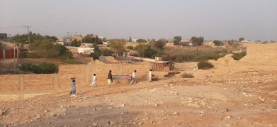 Ancient Route North of Kot Mir Yaqub Ali Shah – Incorporated into 1677 Fort Boundary Ancient passage north of Kot Mir Yaqub Ali Shah in Rohri, Sindh — historic route absorbed into the 1677 AD fort boundary, featuring rocky terrain, embankments, and early infrastructure. A cultural trace of Sindh’s fortified past.